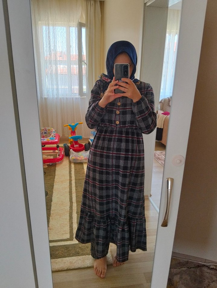 Düğmeli Gri Ekoseli Uzun Kadın Elbise - Görsel 2