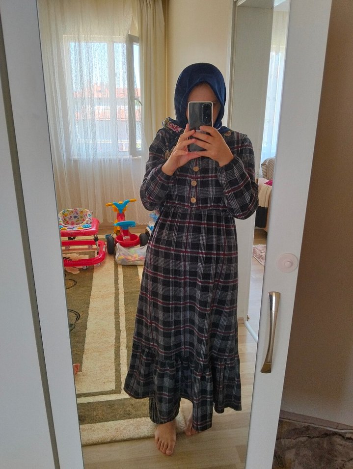 Düğmeli Gri Ekoseli Uzun Kadın Elbise - Görsel 3