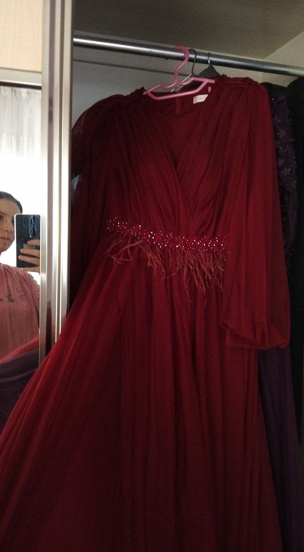 Bordo Uzun Drapeli Kadın Abiye - Görsel 4