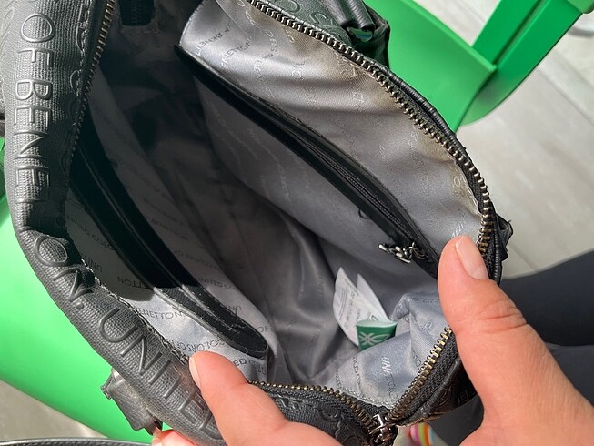 Beden siyah Renk United colos of benetton çanta