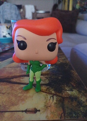 Poison Ivy Funko Pops Çizgi Roman ve Manga #157 kutusu mevcut de