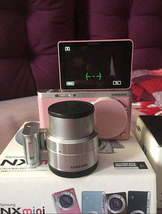 Samsung NX mini