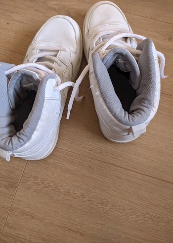 Beyaz Dolgu Topuklu Bağcıklı Spor Ayakkabı - Görsel 2