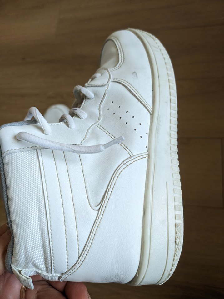 Beyaz Dolgu Topuklu Bağcıklı Spor Ayakkabı - Görsel 3