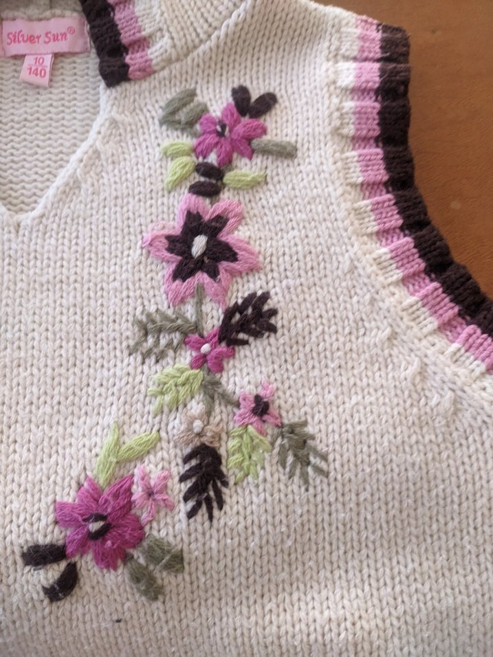 Nakışlı Beyaz Kız Triko Süveter - Görsel 3