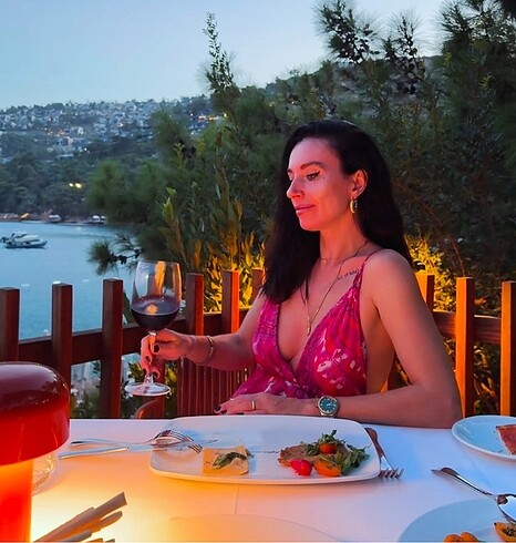 xs Beden Mango sırt ve göğüs dekolteli uzun elbise