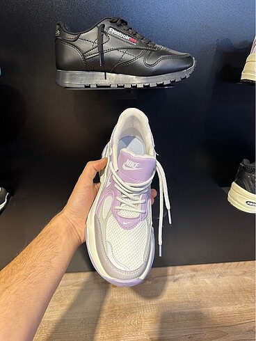 Nike Nike kadın ayakkabı