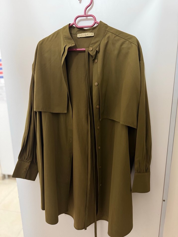 Düğmeli Haki Kadın Midi Gömlek
Heqa - Görsel 3