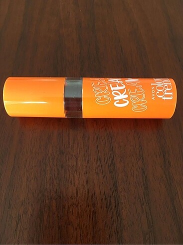Beden bordo Renk Avon ruj