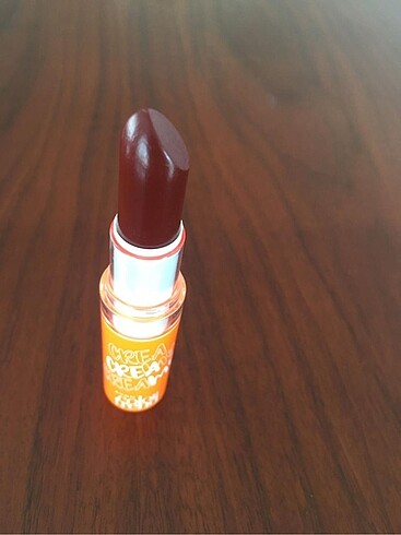 Avon Avon ruj