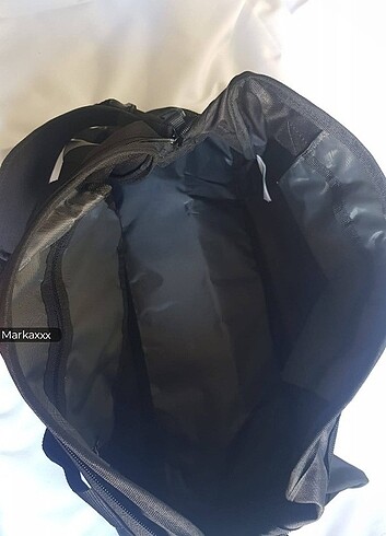  Beden siyah Renk Nike spor çantası unisex küçük boy sıfır etiketli 