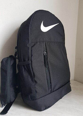  Beden Nike sırt çantası 