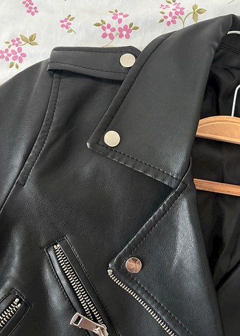 Stradivarius Kadın Siyah Deri Biker Ceket - Görsel 5