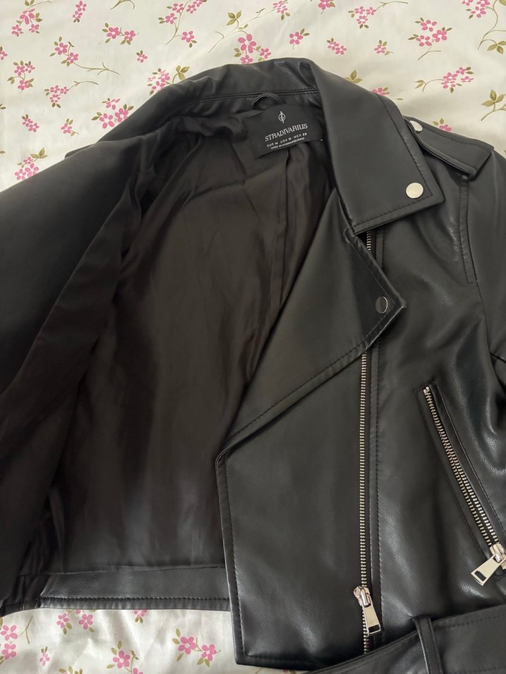 Stradivarius Kadın Siyah Deri Biker Ceket - Görsel 3