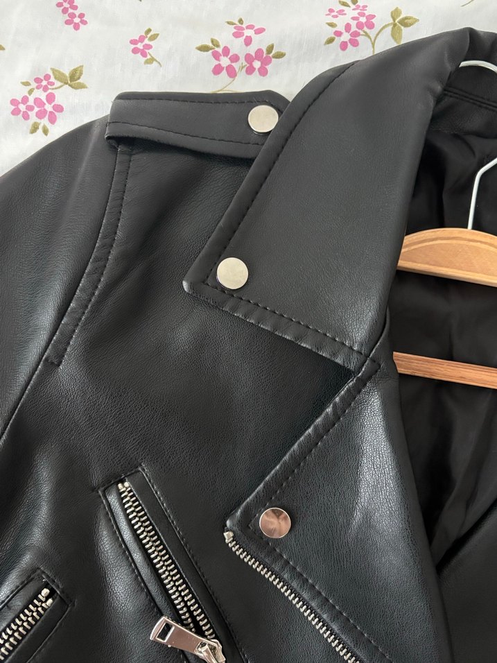 Stradivarius Kadın Siyah Deri Biker Ceket - Görsel 5