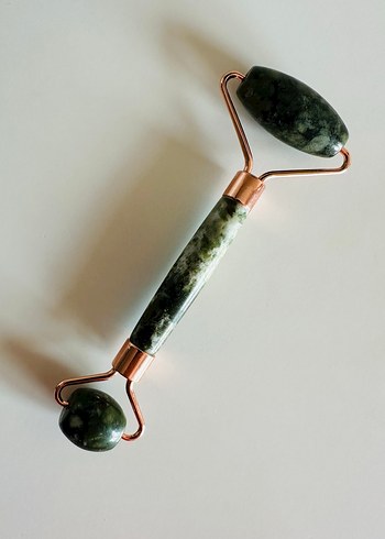 Çift Taraflı Yeşim Taşı Yüz Masaj Rulosu - Görsel 2