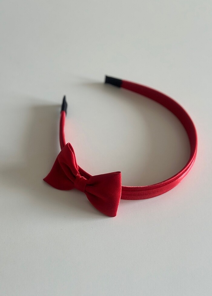 Kırmızı Saten Kaplama Taç - Görsel 2