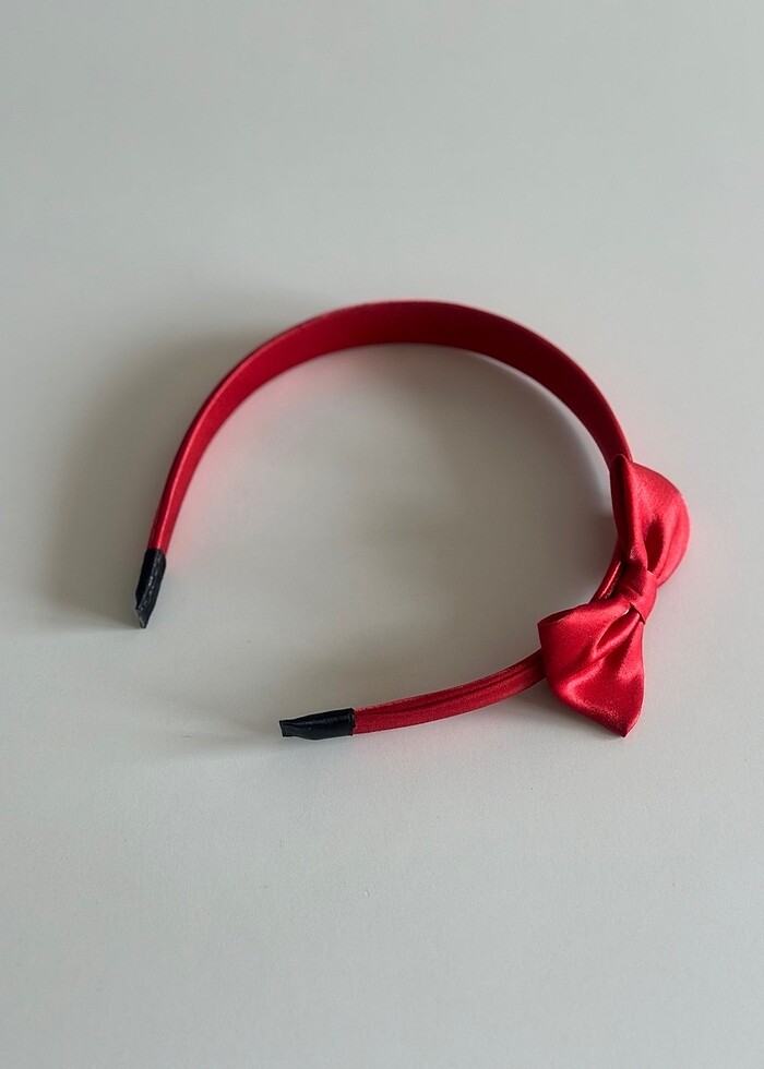 Kırmızı Saten Kaplama Taç - Görsel 3
