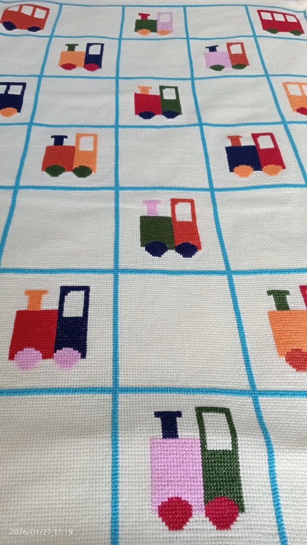 Nakışlı Çok Renkli Çocuk Battaniyesi - Görsel 2