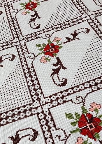 kaneviçe işlemeli etamin yatak örtüsü - Görsel 3