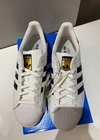 42 Beden Adidas orjinals unisex Kadın Spor Ayakkabı