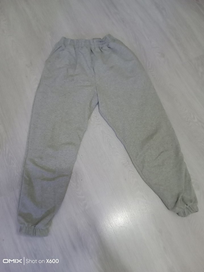 Gri cepli eşofman altı - Görsel 2