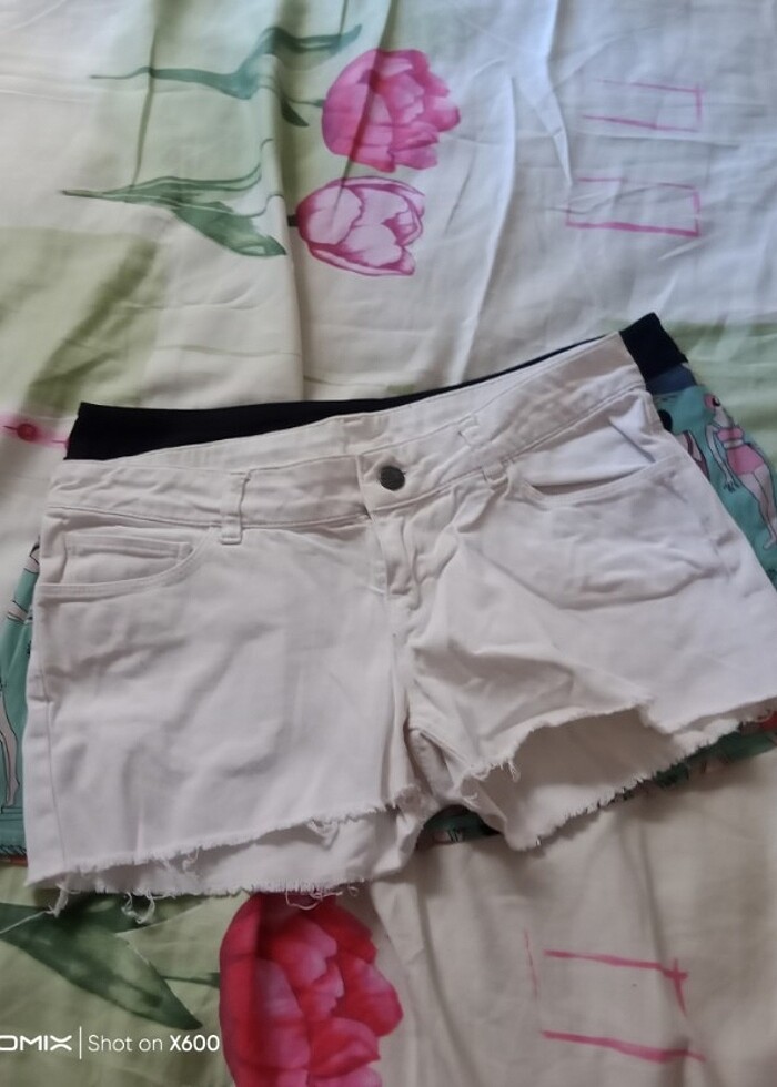 Plaj eteği ve şort  - Görsel 3