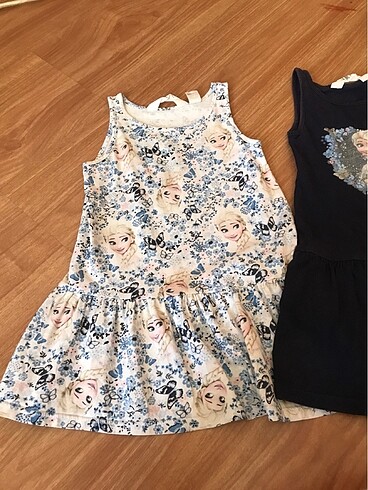 4 Yaş Beden çeşitli Renk H&M marka 2 Li 2-4 yaş elbise