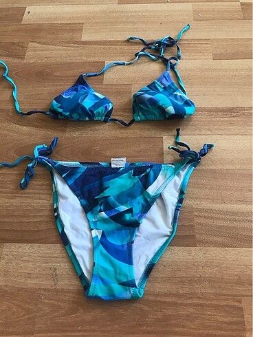 38 beden eklips bikini hiç kullanılmadı