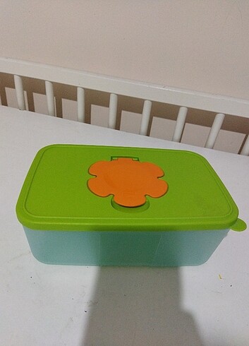 TUPPERWARE ??