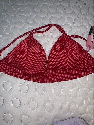 Penti Penti etiketli bikini üstü