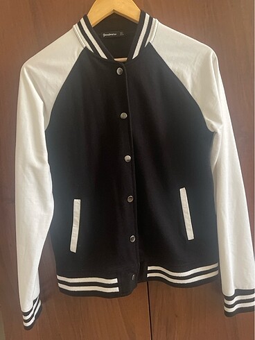 Stradivarius mont