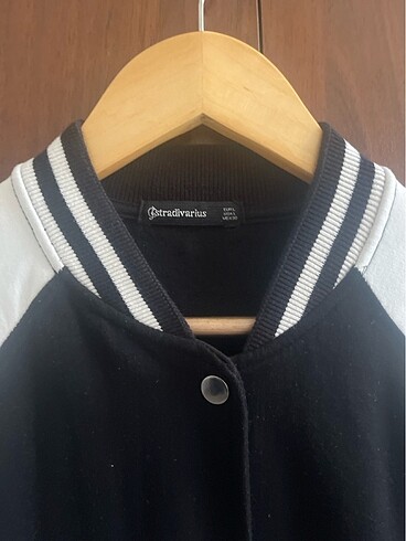 l Beden Stradivarius mont