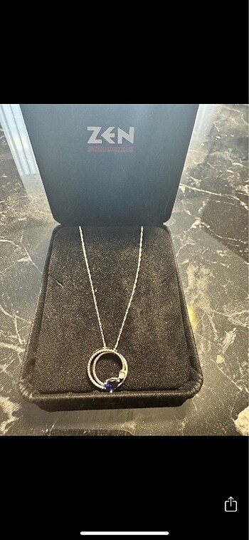 Zen Diamond 0,37 crt safır kolye