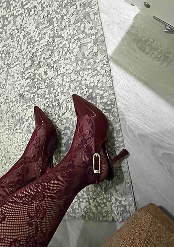Zara Bordo Rugan Topuklu Ayakkabı