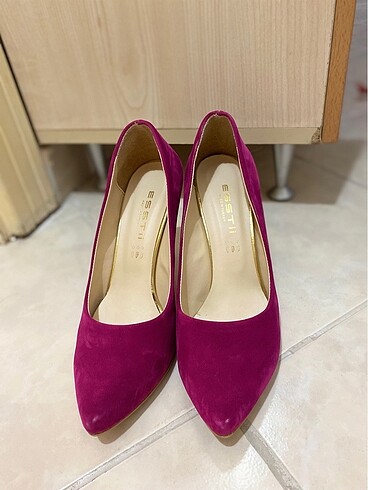 Mor mürdüm arası stiletto