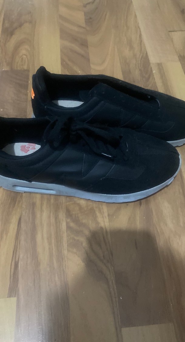 Siyah Bağcıklı Kadın Spor Ayakkabı - Görsel 3