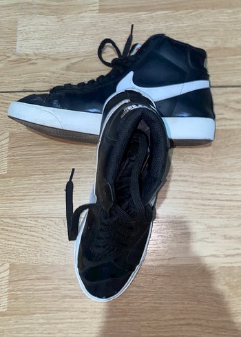 Siyah Bağcıklı Düz Taban Kadın Spor Ayakkabı - Görsel 9