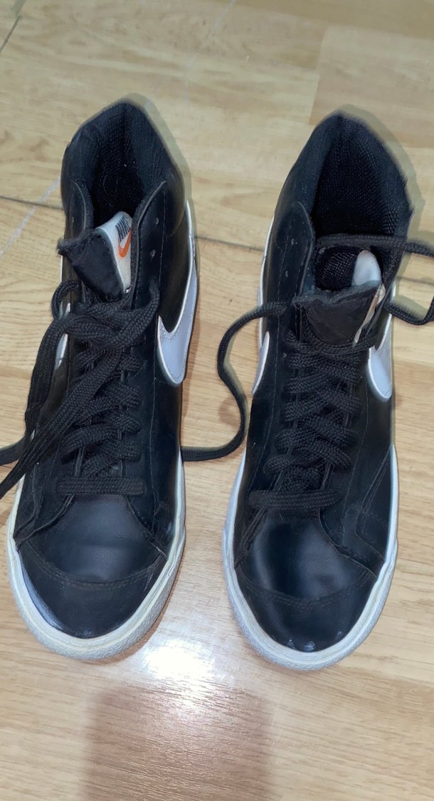 Siyah Bağcıklı Düz Taban Kadın Spor Ayakkabı - Görsel 3