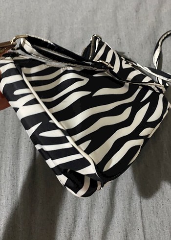 Bershka Gri Zebra Desenli Kadın Çanta