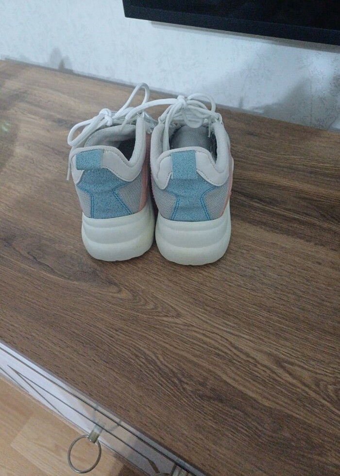 Kadin spor ayakkabı  - Görsel 4