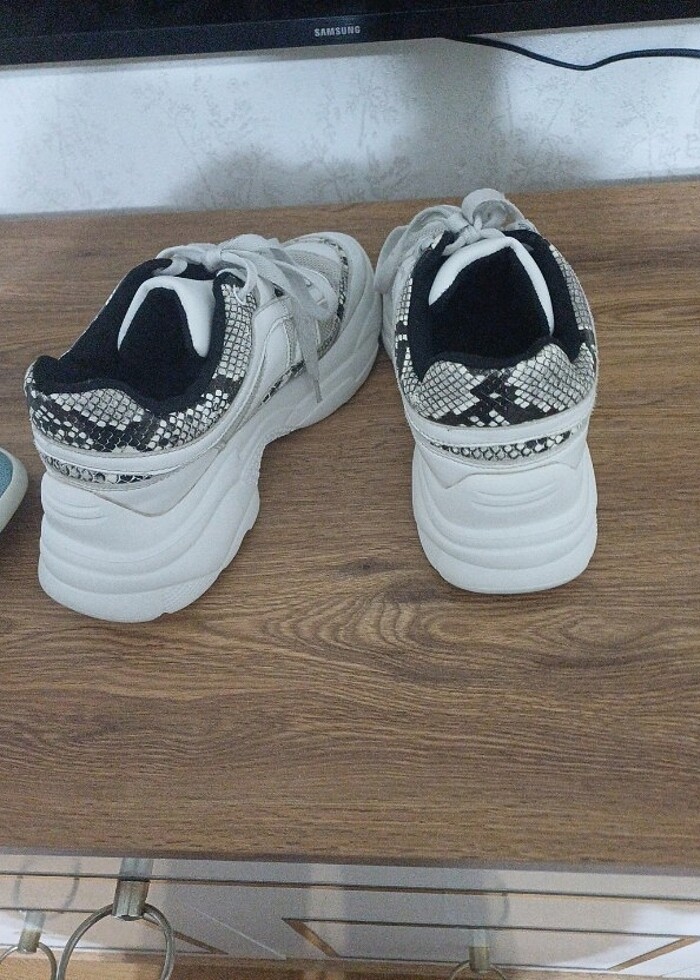 Kadin spor ayakkabı  - Görsel 4