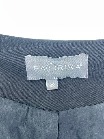 38 Beden siyah Renk Fabrika Blazer %70 İndirimli.