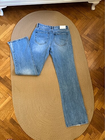 40 Beden Stradivarius paça detaylı pantolon