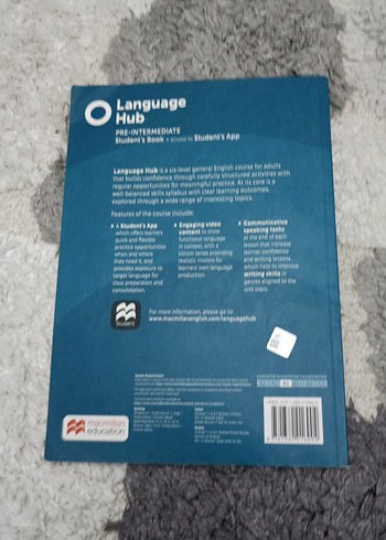  Beden Renk Language Hub Pre-Intermediate Öğrenci Kitabı