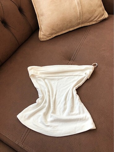 Ambar straplez crop