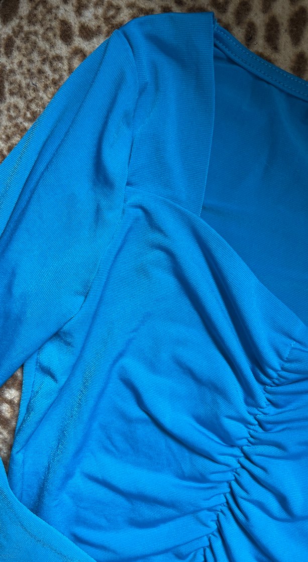 Mavi V Yaka Drapeli Kadın Bluz - Görsel 4