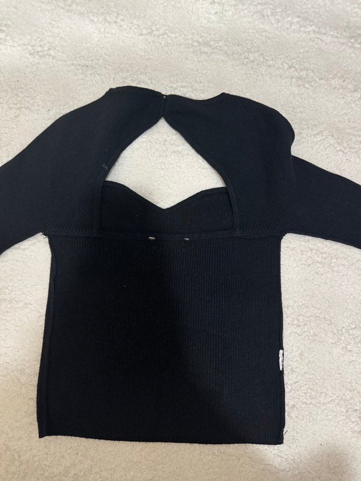 Siyah V Yaka Dar Kesim Triko Kazak - Görsel 2