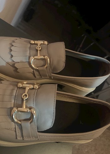 38 Beden ten rengi Renk Bej Deri Tokalı Kadın Loafer