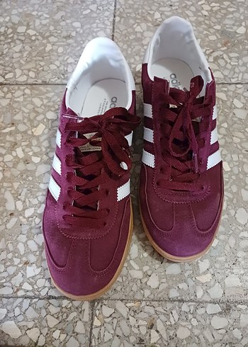 adidas Bordo Süet Bağcıklı Kadın Spor Ayakkabı